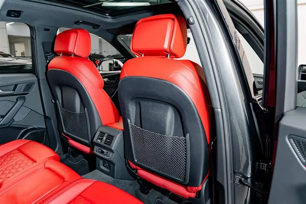 2021 Audi SQ5 3.0T 354HP V6 8AT,autocango,china used car exporter,china ev exporter,chinese used car exporter,chinese used ev exporter