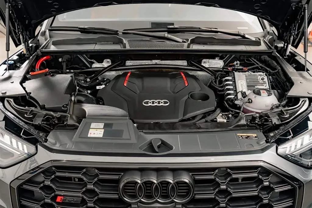 2021 Audi SQ5 3.0T 354HP V6 8AT,autocango,china used car exporter,china ev exporter,chinese used car exporter,chinese used ev exporter