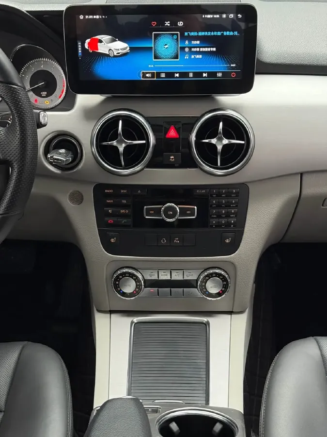 2013 Mercedes-Benz GLK Class 3.0L 245HP V6 7AT,autocango,china used car exporter,china ev exporter,chinese used car exporter,chinese used ev exporter