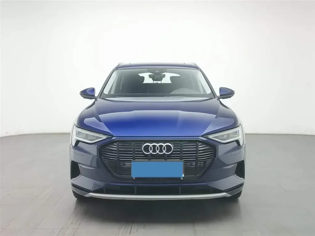 2019 Audi e-tron 2AT BEV 95KWH,autocango,china used car exporter,china ev exporter,chinese used car exporter,chinese used ev exporter