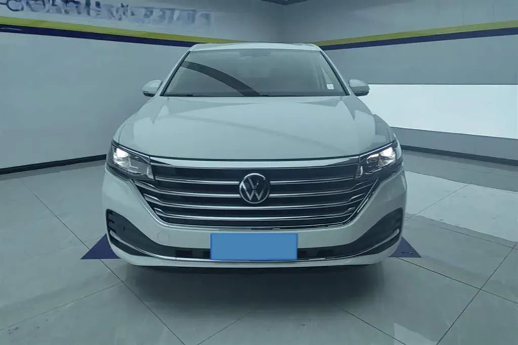 2020 Volkswagen Viloran 2.0T 186HP L4 7DCT,autocango,china used car exporter,china ev exporter,chinese used car exporter,chinese used ev exporter