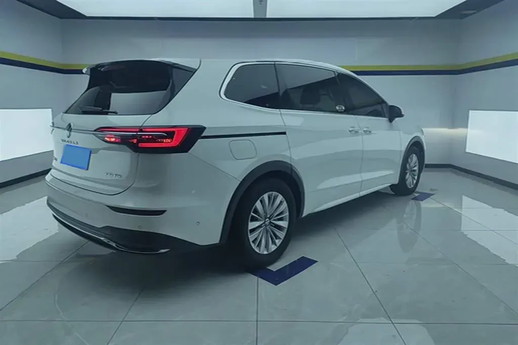 2020 Volkswagen Viloran 2.0T 186HP L4 7DCT,autocango,china used car exporter,china ev exporter,chinese used car exporter,chinese used ev exporter