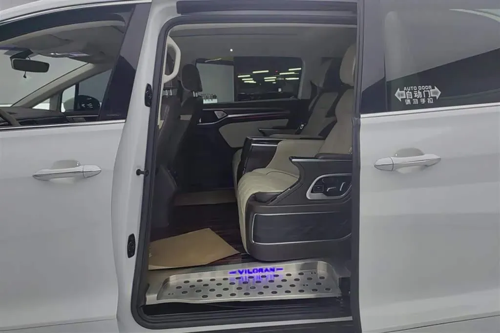 2020 Volkswagen Viloran 2.0T 186HP L4 7DCT,autocango,china used car exporter,china ev exporter,chinese used car exporter,chinese used ev exporter