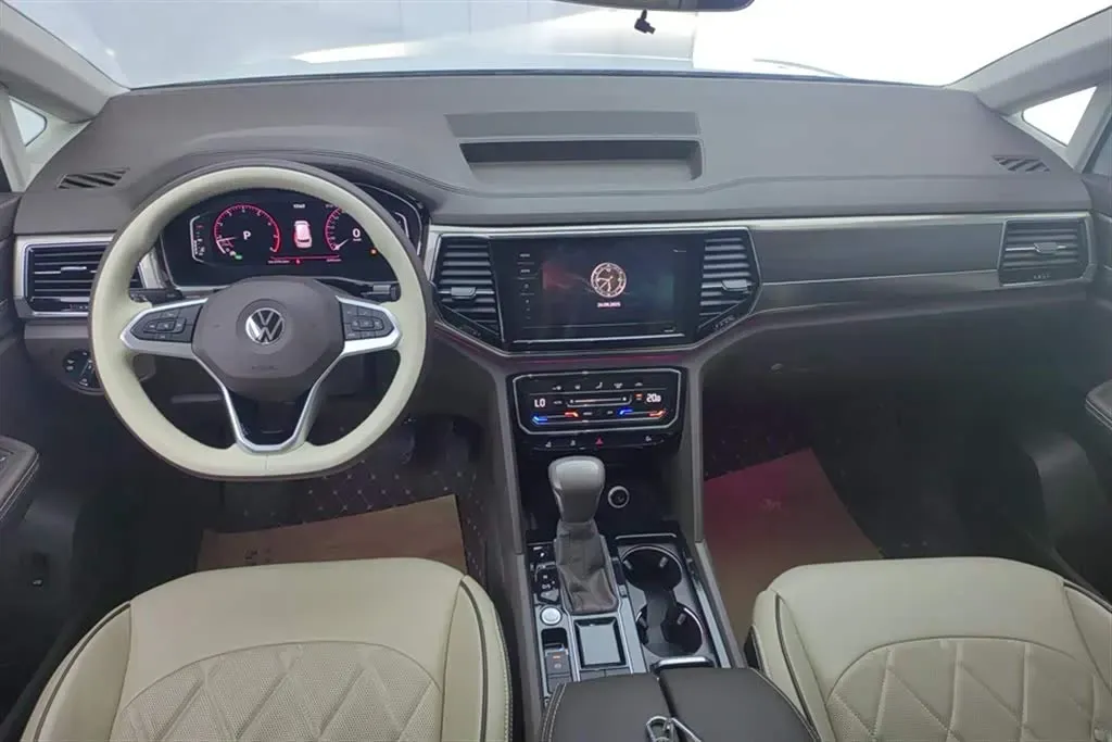 2020 Volkswagen Viloran 2.0T 186HP L4 7DCT,autocango,china used car exporter,china ev exporter,chinese used car exporter,chinese used ev exporter