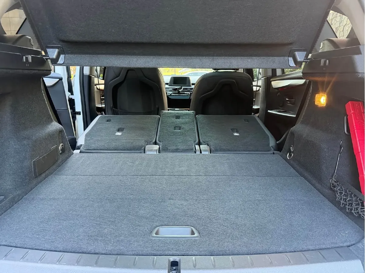 2016 BMW 2 Series Wagon 2.0T 192HP L4 8AT,autocango,china used car exporter,china ev exporter,chinese used car exporter,chinese used ev exporter