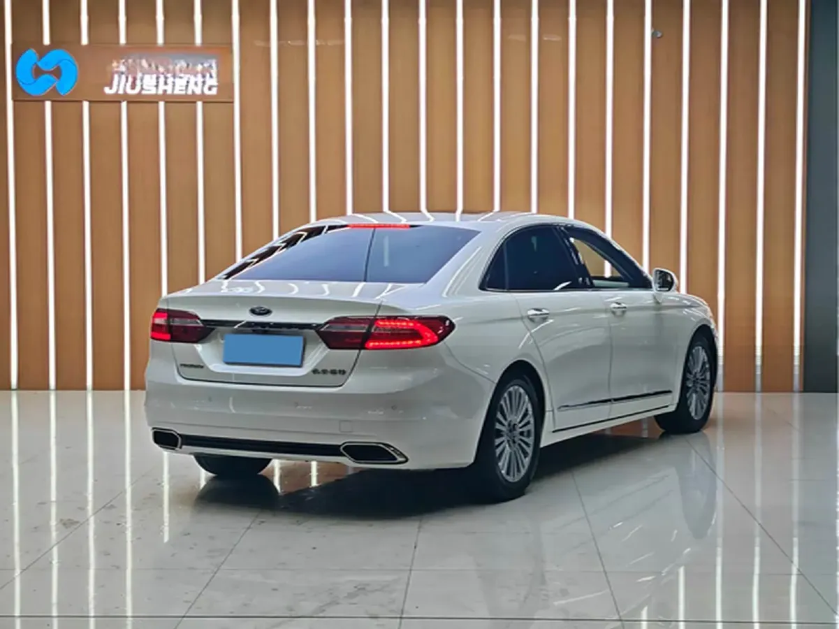2015 Ford Taurus 2.0T 245HP L4 6AT,autocango,china used car exporter,china ev exporter,chinese used car exporter,chinese used ev exporter