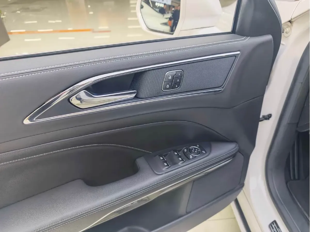 2015 Ford Taurus 2.0T 245HP L4 6AT,autocango,china used car exporter,china ev exporter,chinese used car exporter,chinese used ev exporter