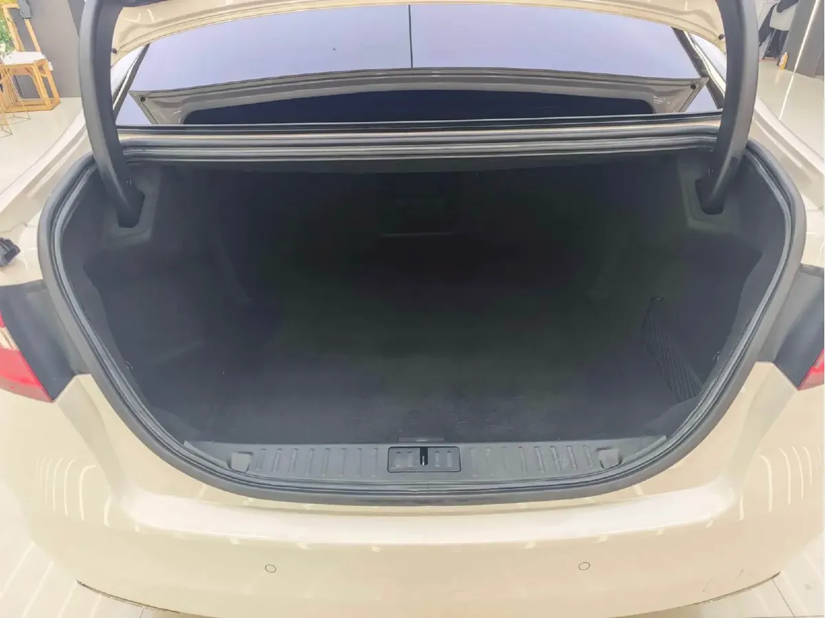 2015 Ford Taurus 2.0T 245HP L4 6AT,autocango,china used car exporter,china ev exporter,chinese used car exporter,chinese used ev exporter