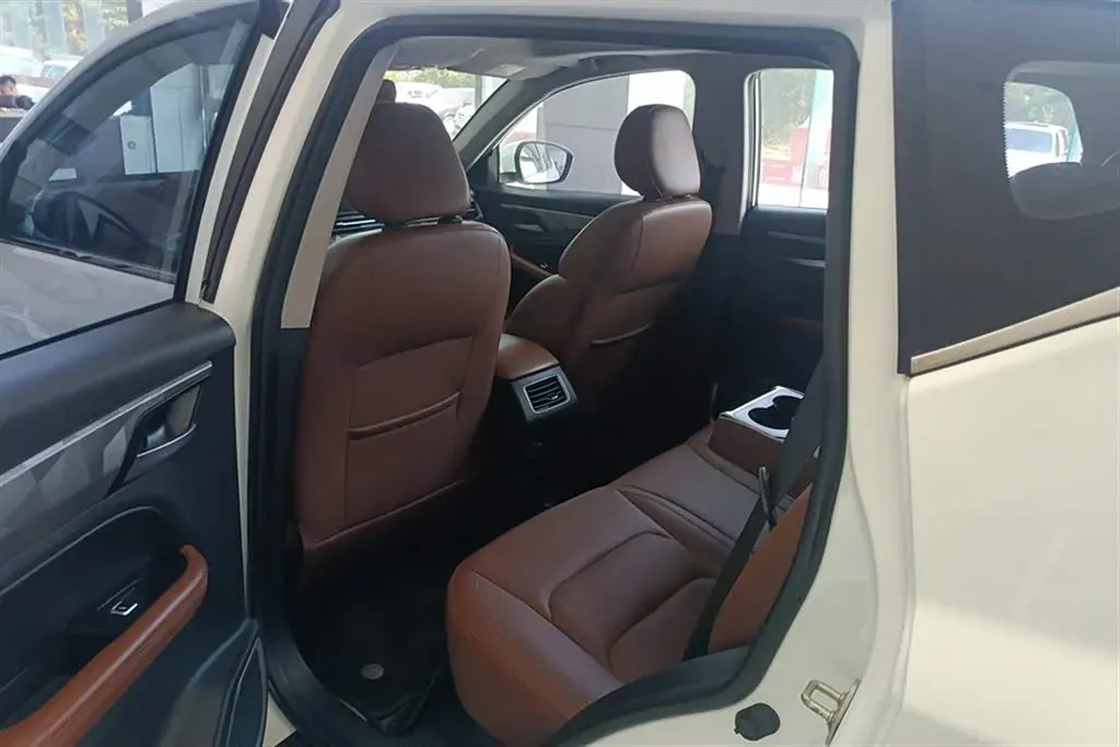 2021 Geely Vision X6 1.4T 141HP L4 6AT,autocango,china used car exporter,china ev exporter,chinese used car exporter,chinese used ev exporter