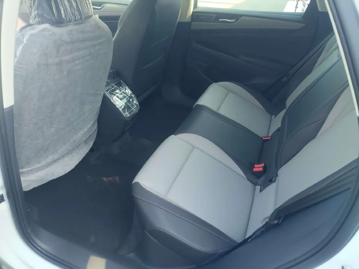 2024 Volkswagen ID.7 Vizzion BEV 84.8KWH,autocango,china used car exporter,china ev exporter,chinese used car exporter,chinese used ev exporter