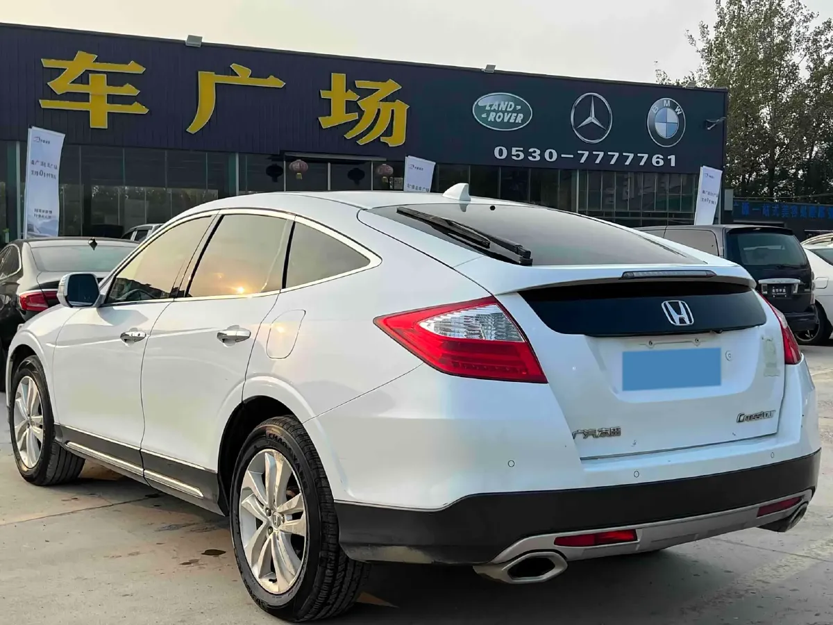 2014 Honda Crosstour 2.4L 197HP L4 5AT,autocango,china used car exporter,china ev exporter,chinese used car exporter,chinese used ev exporter