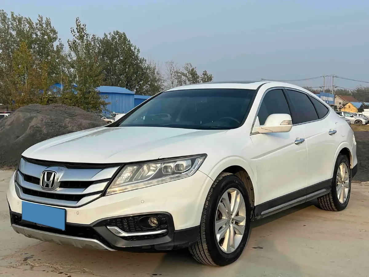 2014 Honda Crosstour 2.4L 197HP L4 5AT,autocango,china used car exporter,china ev exporter,chinese used car exporter,chinese used ev exporter