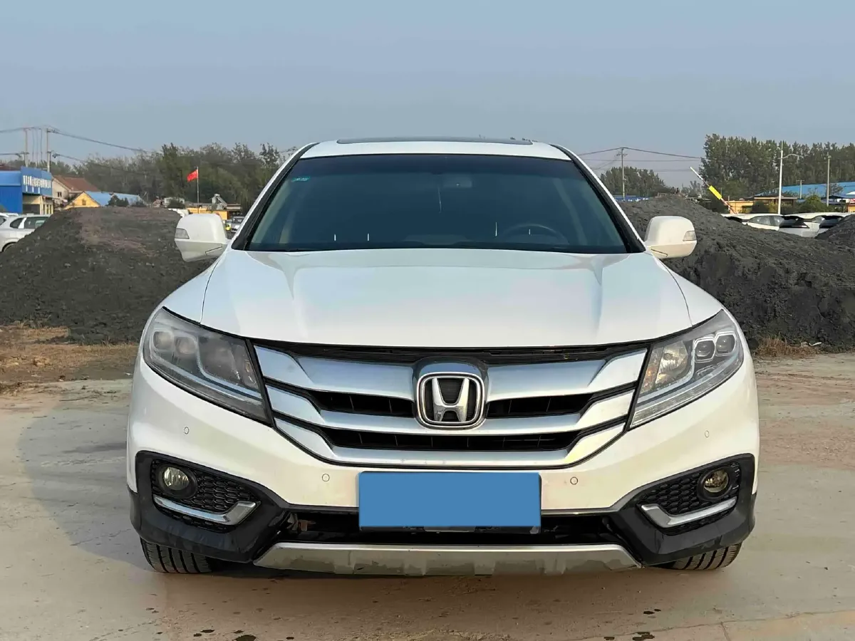 2014 Honda Crosstour 2.4L 197HP L4 5AT,autocango,china used car exporter,china ev exporter,chinese used car exporter,chinese used ev exporter