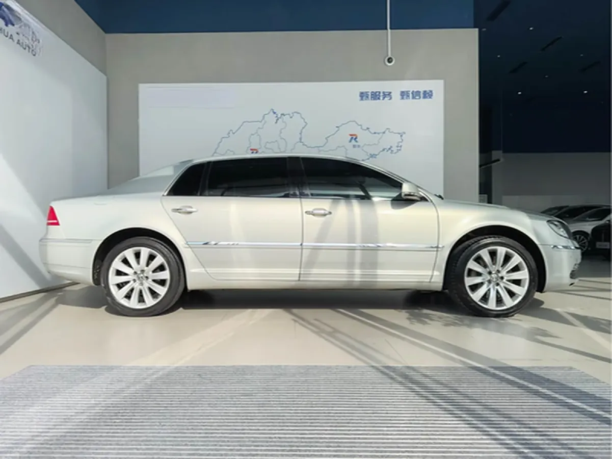 2011 Volkswagen Pheaton 4.2L 335HP V8 6AT,autocango,china used car exporter,china ev exporter,chinese used car exporter,chinese used ev exporter