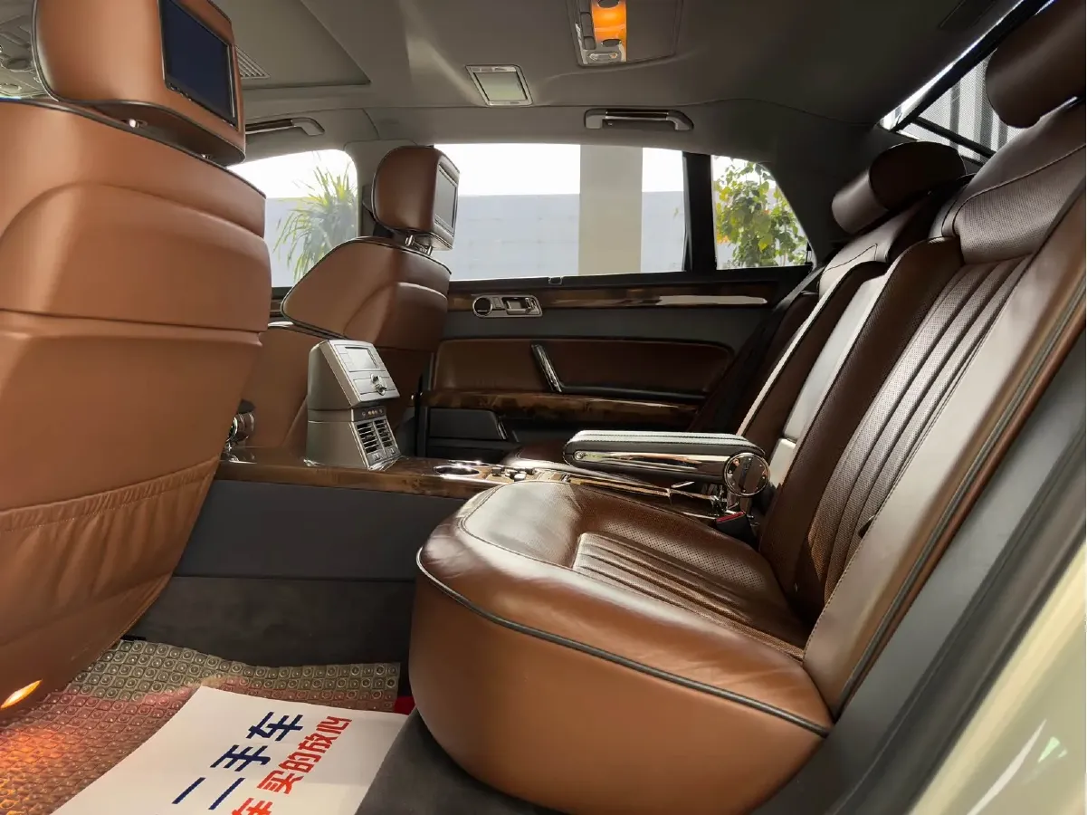 2011 Volkswagen Pheaton 4.2L 335HP V8 6AT,autocango,china used car exporter,china ev exporter,chinese used car exporter,chinese used ev exporter