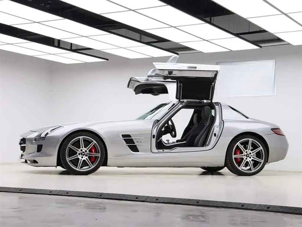 2011 Mercedes-Benz SLS AMG 6.2L 571HP V8 7DCT,autocango,china used car exporter,china ev exporter,chinese used car exporter,chinese used ev exporter