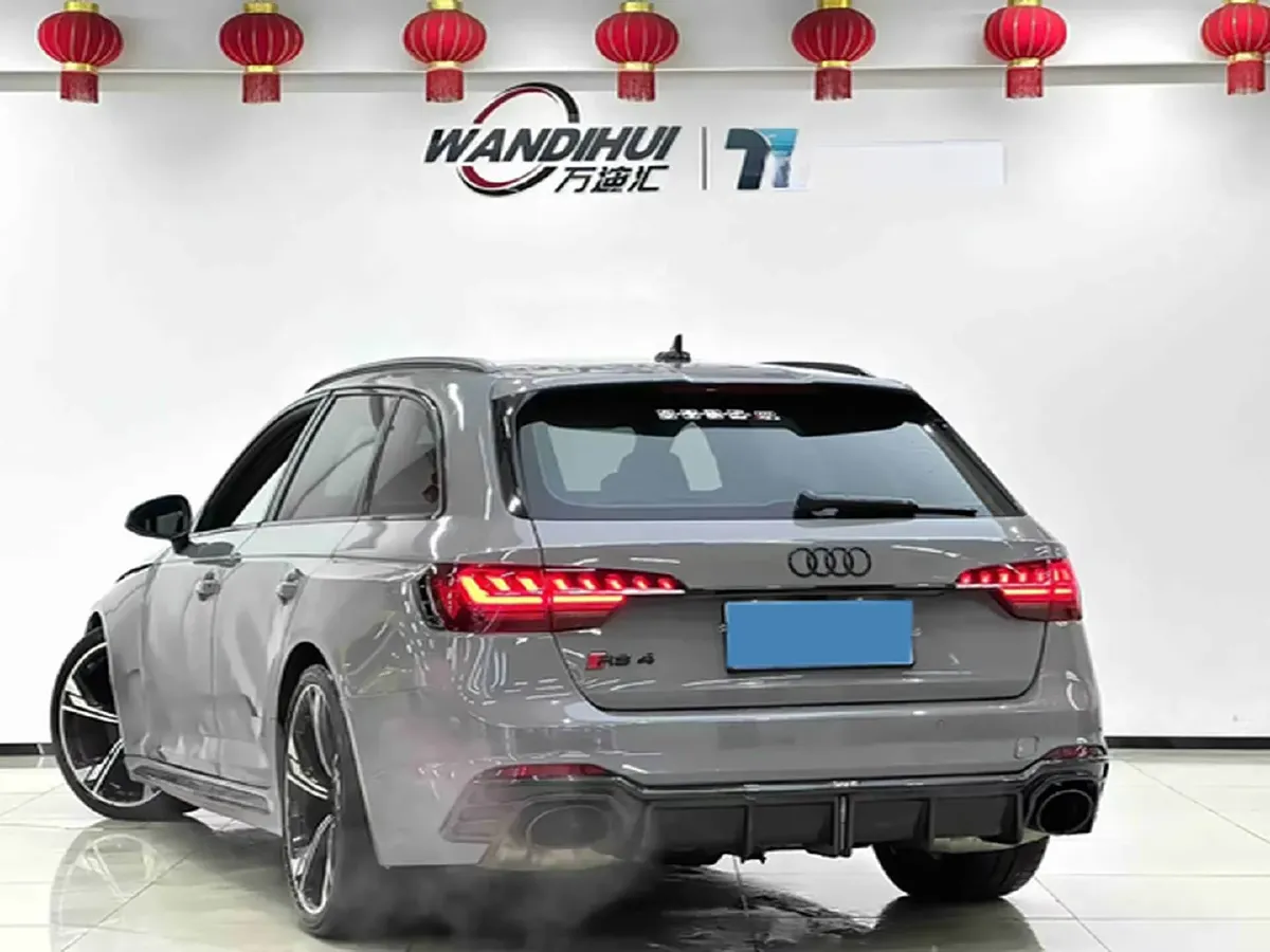 2023 Audi RS 4 2.9T 450HP V6 8AT,autocango,china used car exporter,china ev exporter,chinese used car exporter,chinese used ev exporter