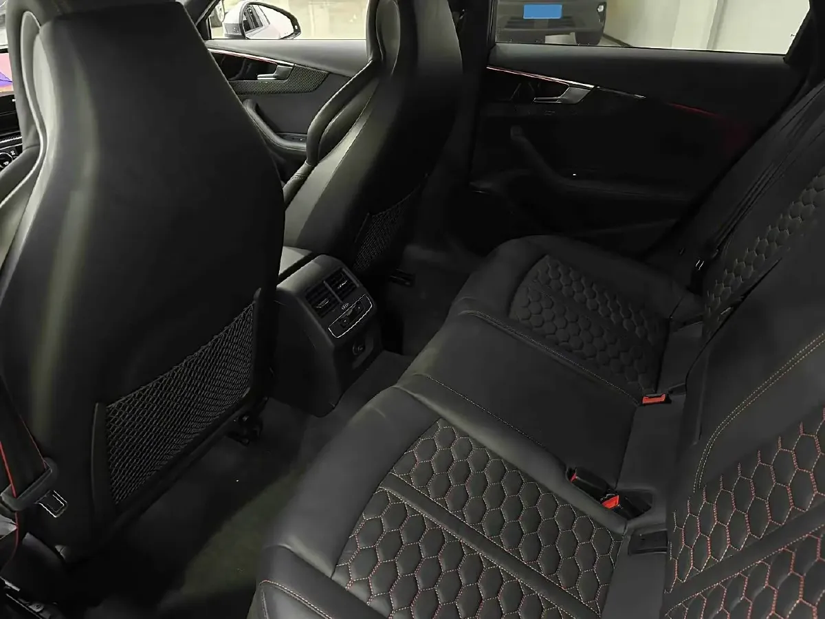 2023 Audi RS 4 2.9T 450HP V6 8AT,autocango,china used car exporter,china ev exporter,chinese used car exporter,chinese used ev exporter