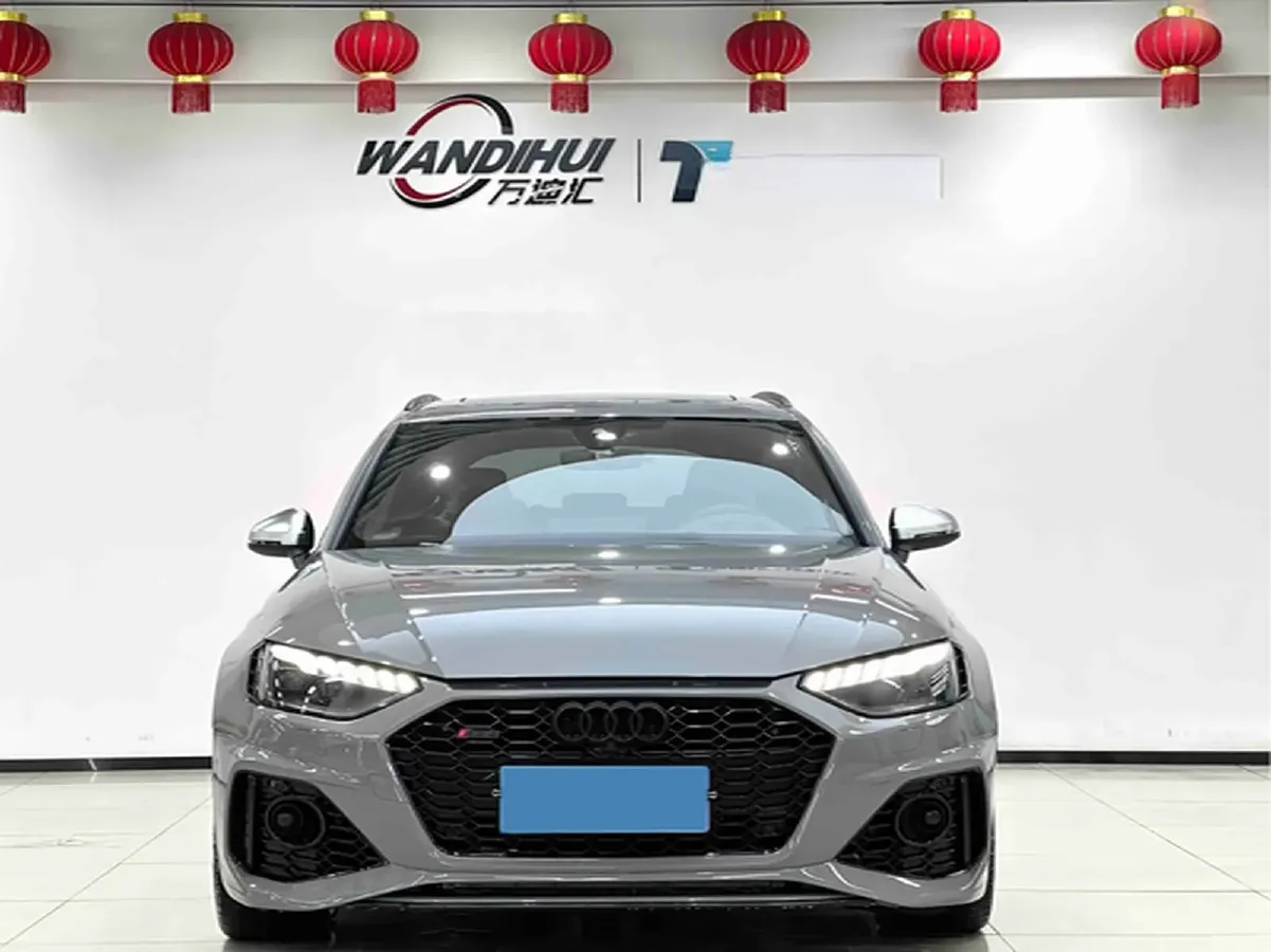 2023 Audi RS 4 2.9T 450HP V6 8AT,autocango,china used car exporter,china ev exporter,chinese used car exporter,chinese used ev exporter