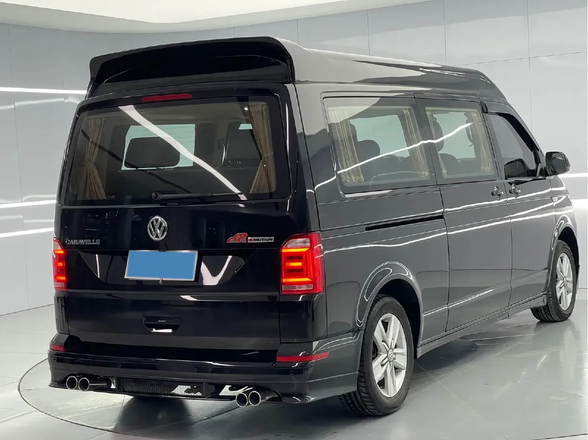2019 Volkswagen Caravelle 2.0T 204HP L4 7DCT,autocango,china used car exporter,china ev exporter,chinese used car exporter,chinese used ev exporter