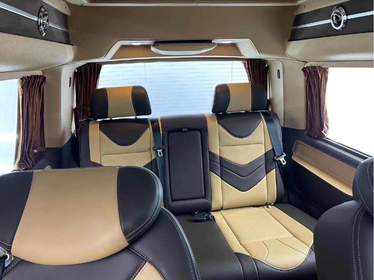 2019 Volkswagen Caravelle 2.0T 204HP L4 7DCT,autocango,china used car exporter,china ev exporter,chinese used car exporter,chinese used ev exporter