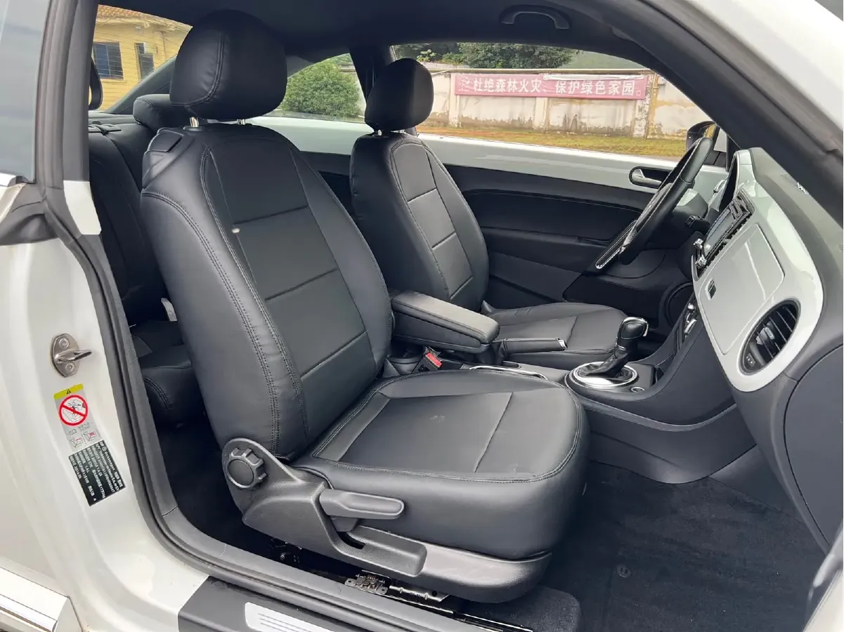 2014 Volkswagen Beetle 1.4T 160HP L4 7DCT,autocango,china used car exporter,china ev exporter,chinese used car exporter,chinese used ev exporter