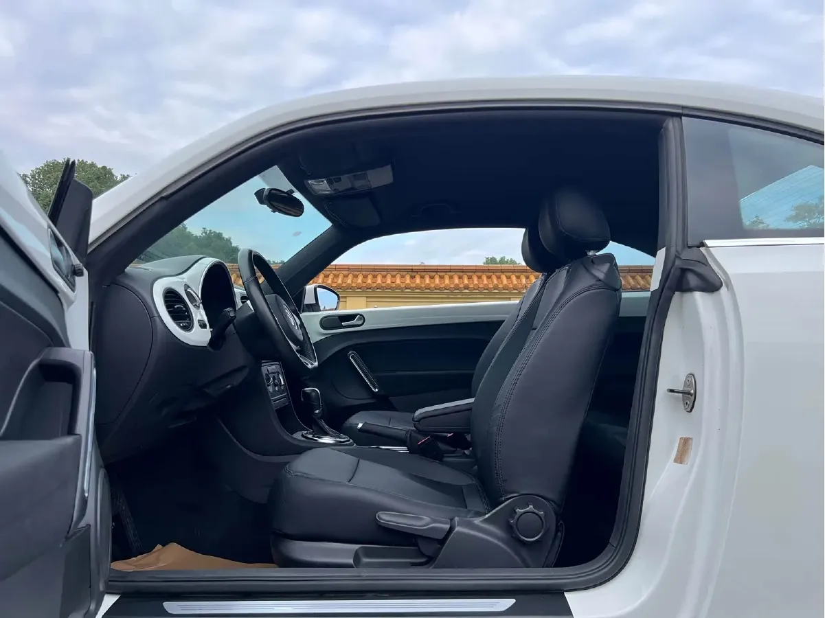 2014 Volkswagen Beetle 1.4T 160HP L4 7DCT,autocango,china used car exporter,china ev exporter,chinese used car exporter,chinese used ev exporter