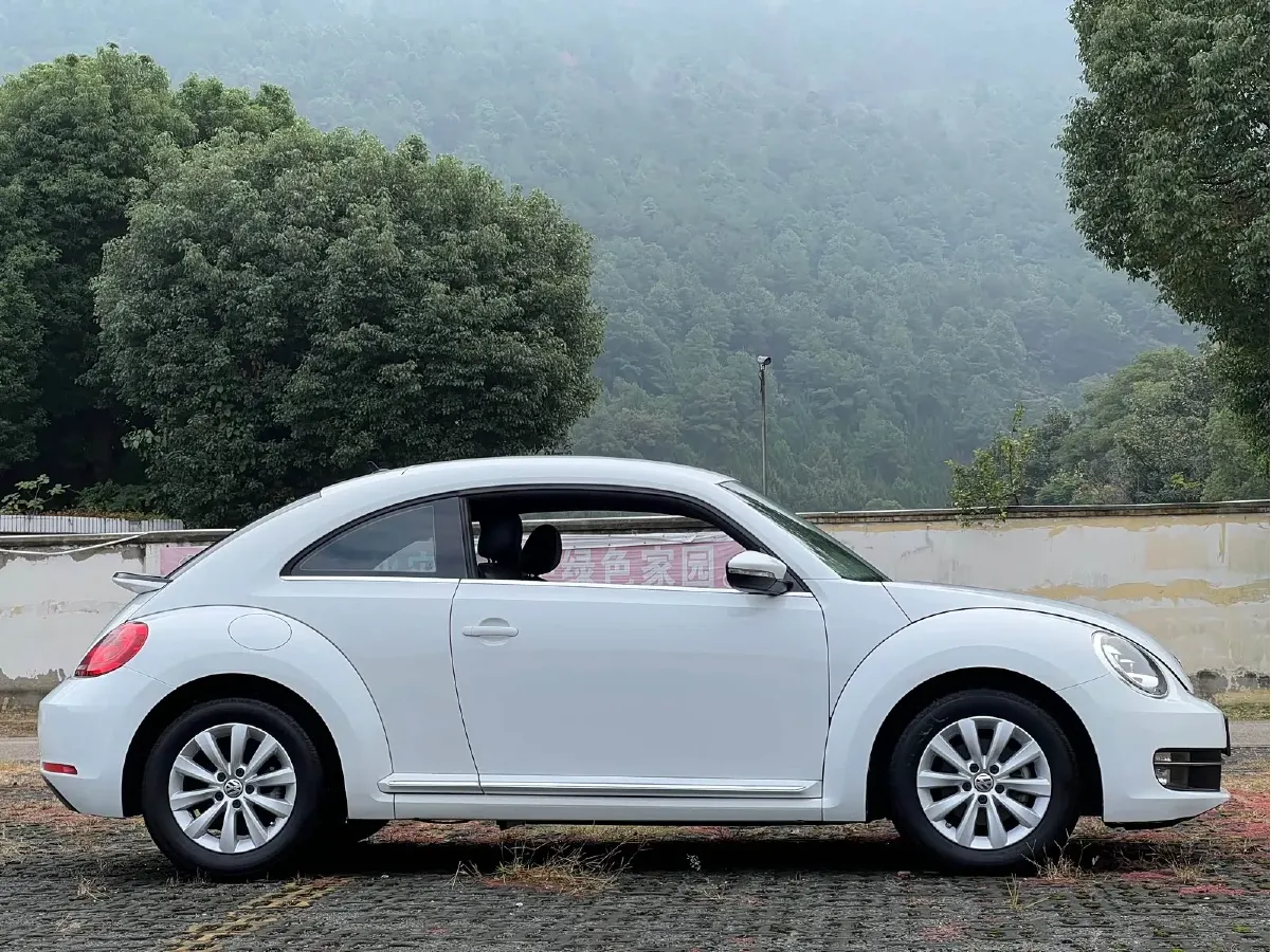 2014 Volkswagen Beetle 1.4T 160HP L4 7DCT,autocango,china used car exporter,china ev exporter,chinese used car exporter,chinese used ev exporter