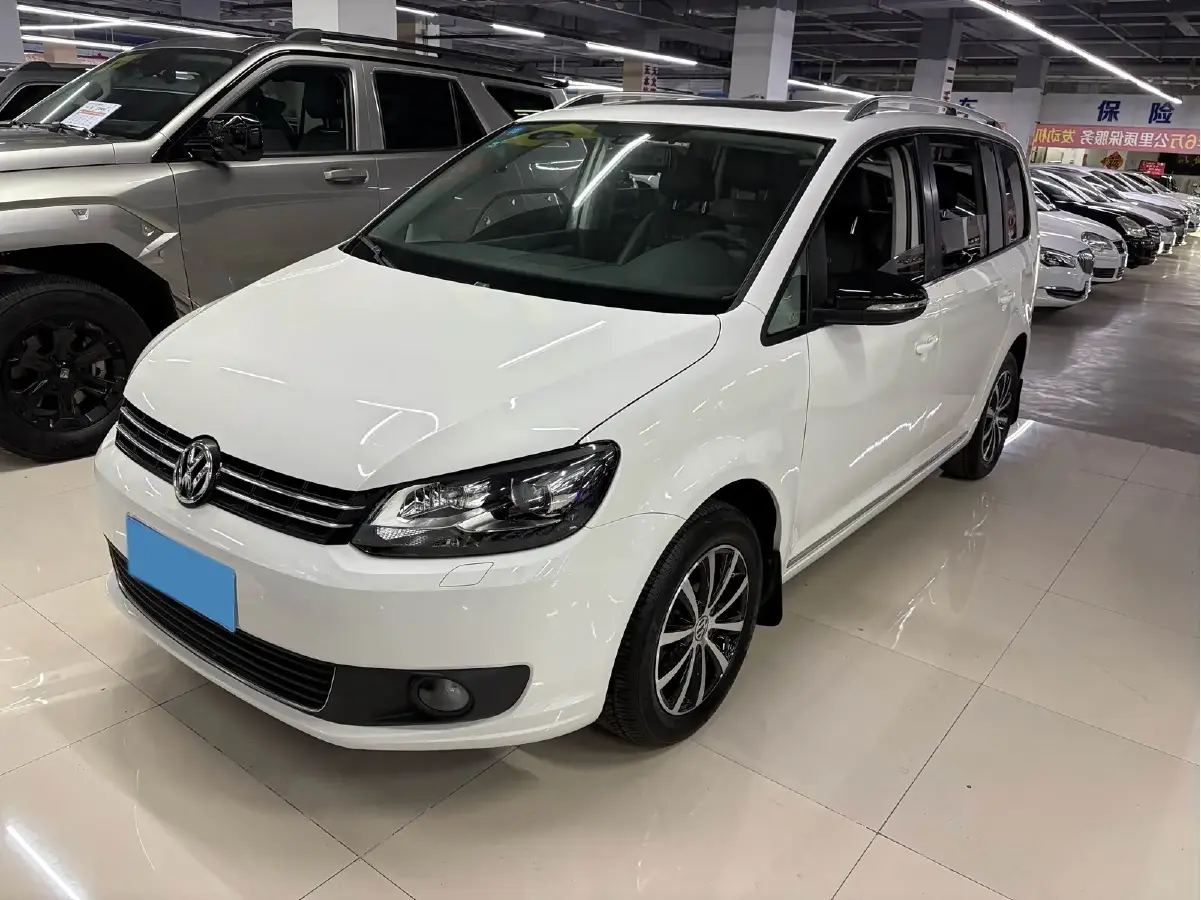 2014 Volkswagen Touran 1.4T 131HP L4 7DCT