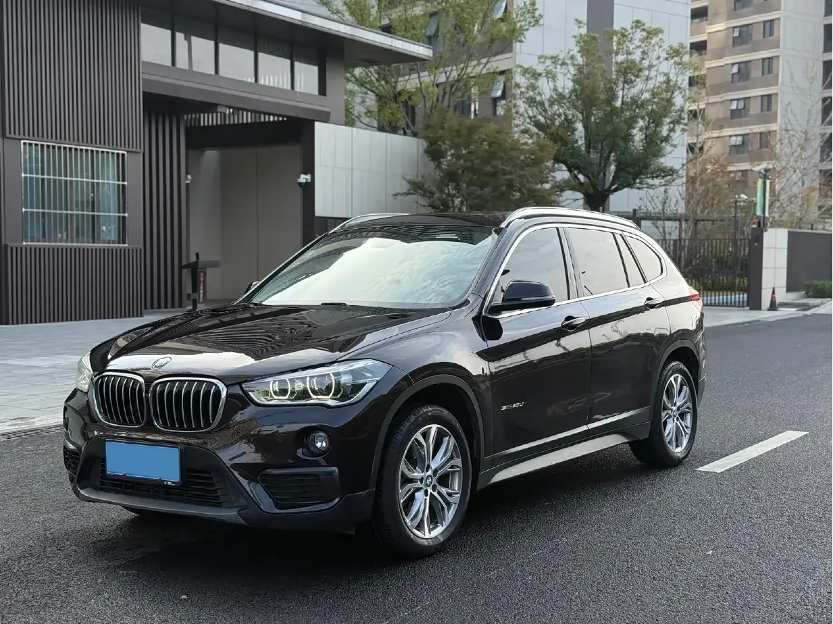 2018 BMW X1 2.0T 192HP L4 8AT