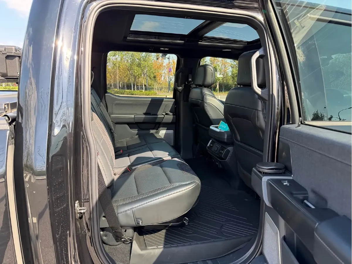 2023 Ford F-150 3.5T 423HP V6 10AT,autocango,china used car exporter,china ev exporter,chinese used car exporter,chinese used ev exporter