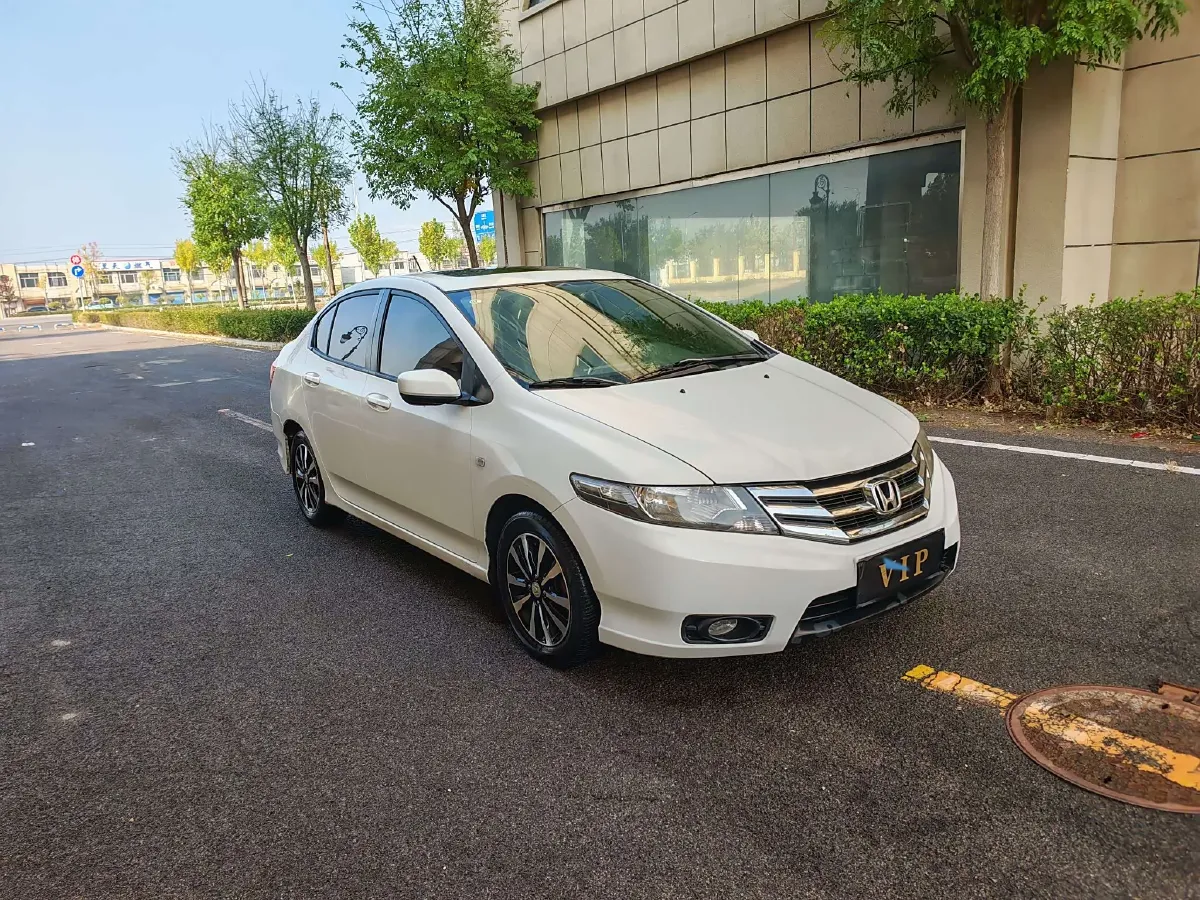 2012 Honda City Classic 1.5L 120HP L4 5MT,autocango,china used car exporter,china ev exporter,chinese used car exporter,chinese used ev exporter