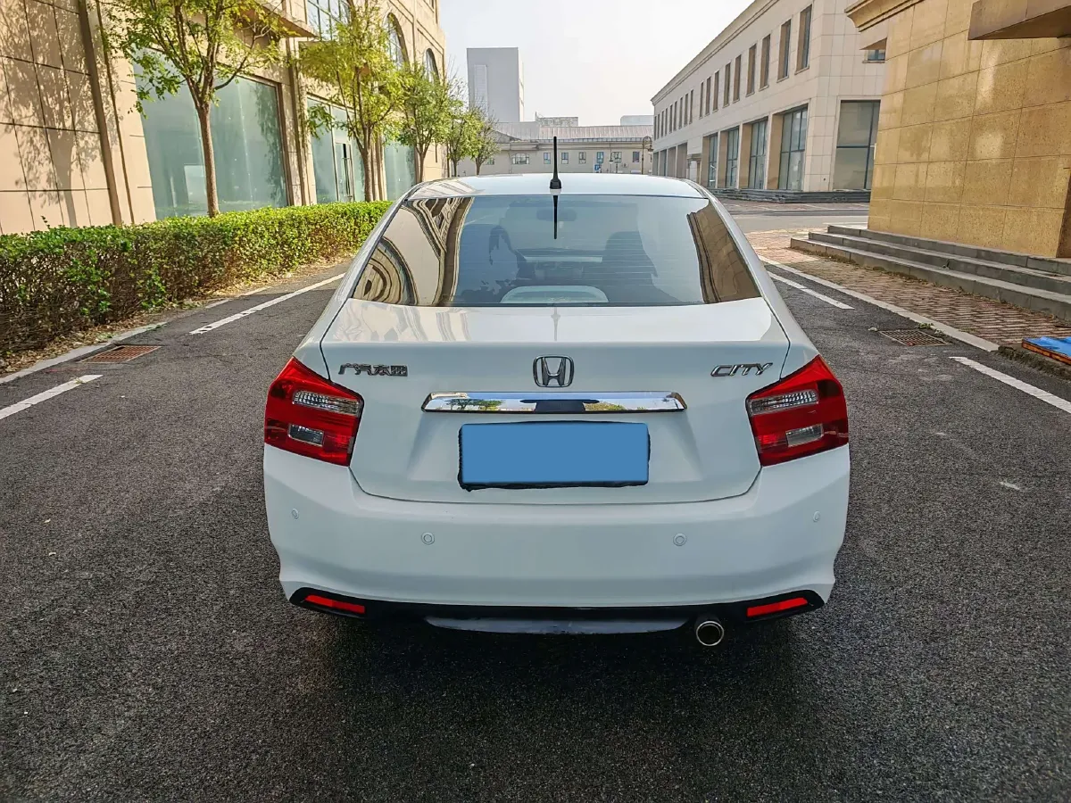2012 Honda City Classic 1.5L 120HP L4 5MT,autocango,china used car exporter,china ev exporter,chinese used car exporter,chinese used ev exporter