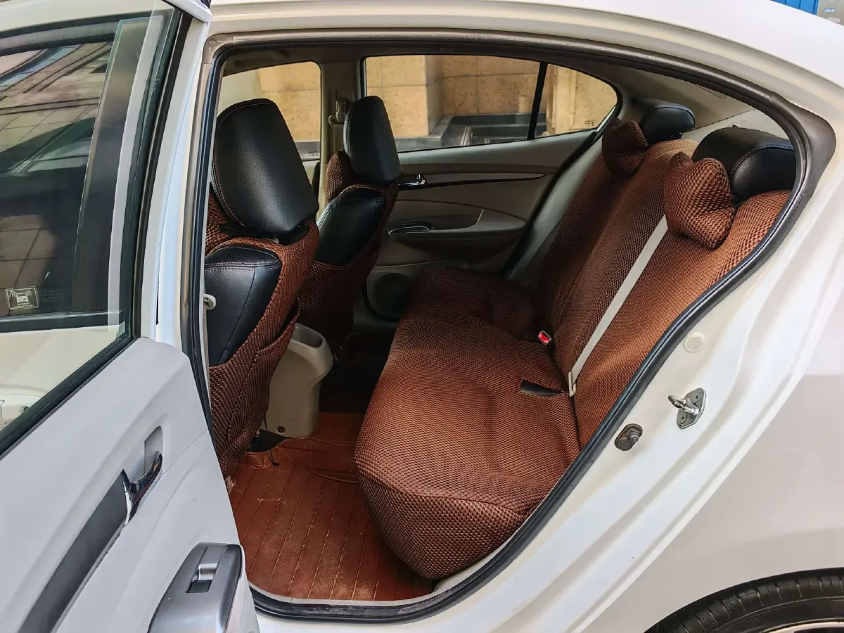 2012 Honda City Classic 1.5L 120HP L4 5MT,autocango,china used car exporter,china ev exporter,chinese used car exporter,chinese used ev exporter