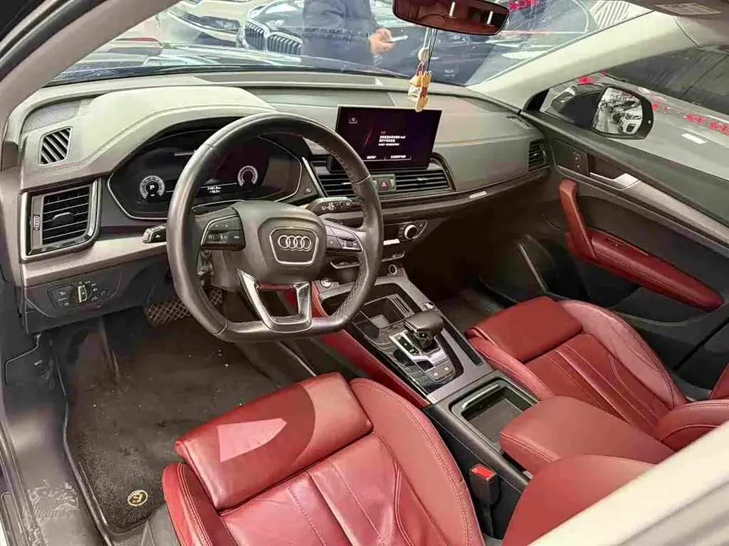 2023 Audi Q5L 2.0T 190HP L4 7DCT,autocango,china used car exporter,china ev exporter,chinese used car exporter,chinese used ev exporter