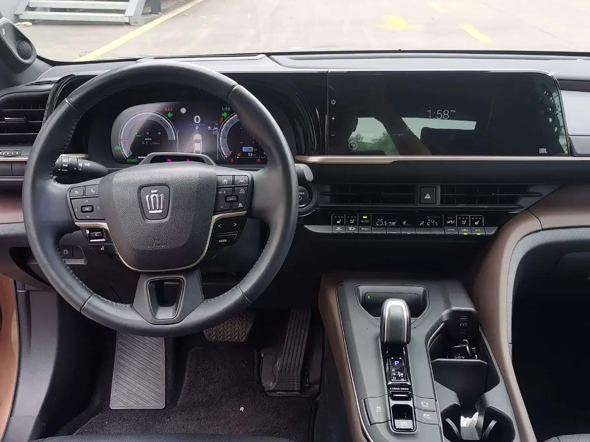 2023 Toyota CrownSportCross 2.5L 185HP L4 E-CVT Hybrid,autocango,china used car exporter,china ev exporter,chinese used car exporter,chinese used ev exporter