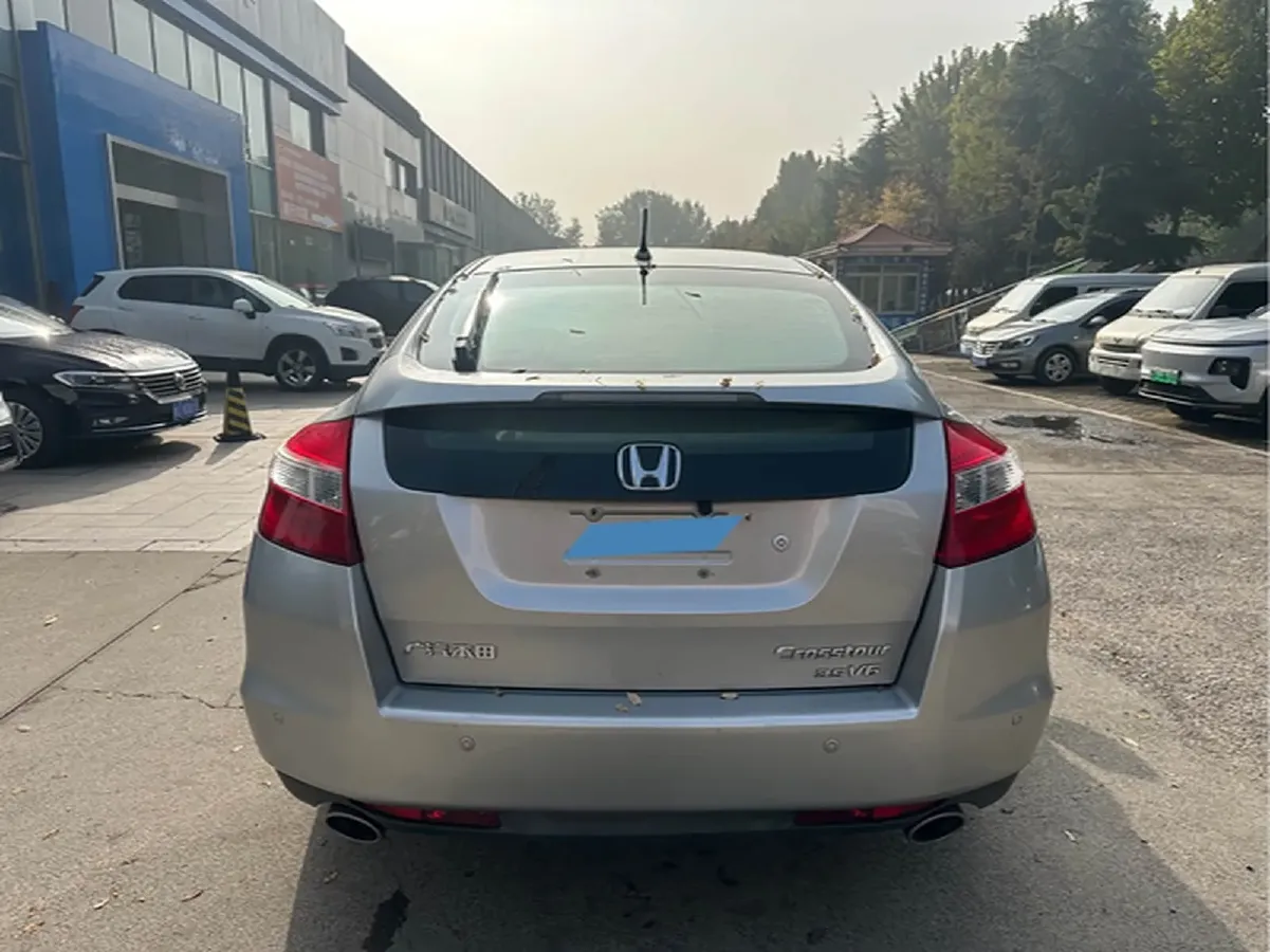 2011 Honda Crosstour 3.5L 280HP V6 5AT,autocango,china used car exporter,china ev exporter,chinese used car exporter,chinese used ev exporter