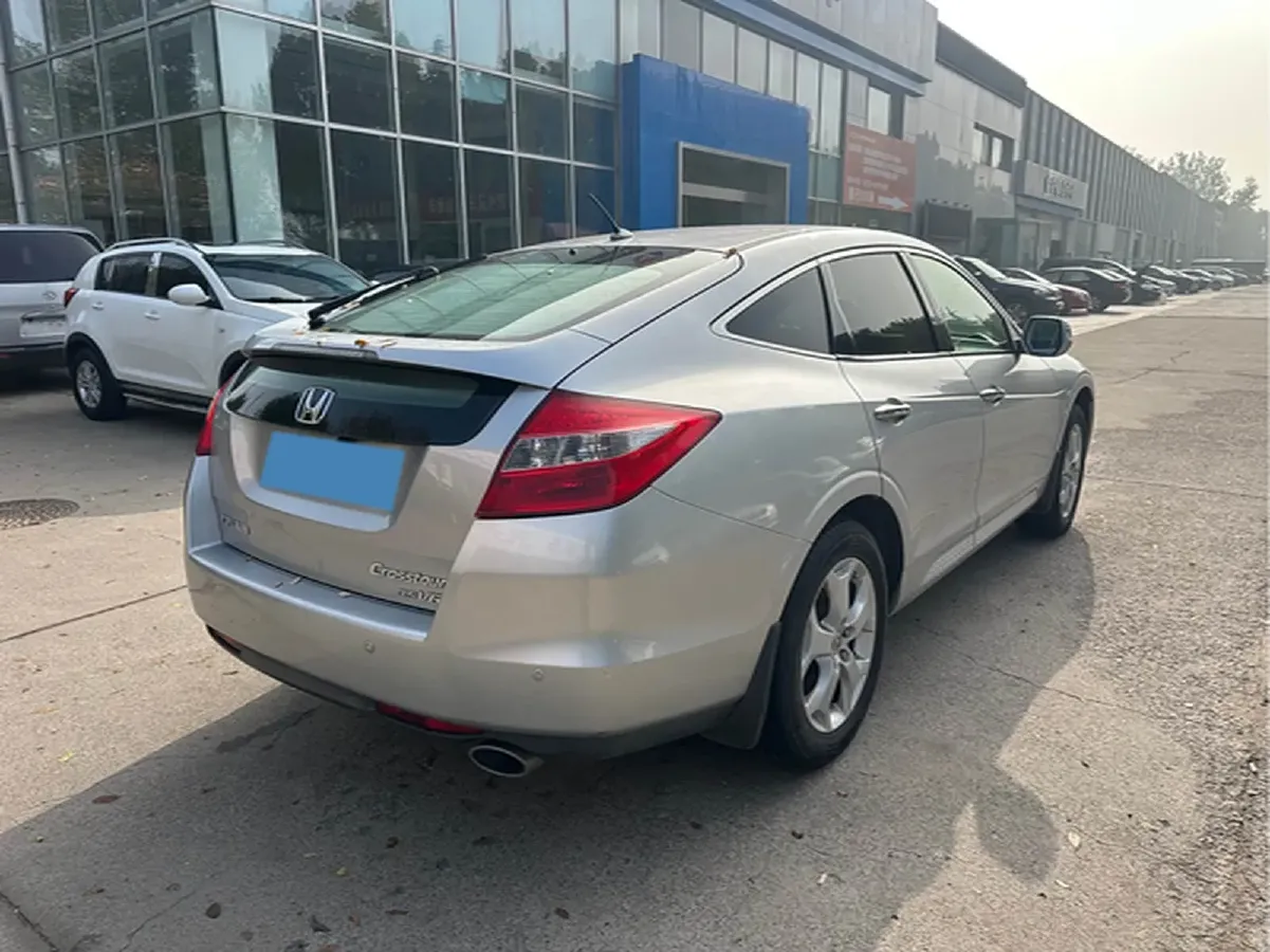 2011 Honda Crosstour 3.5L 280HP V6 5AT,autocango,china used car exporter,china ev exporter,chinese used car exporter,chinese used ev exporter