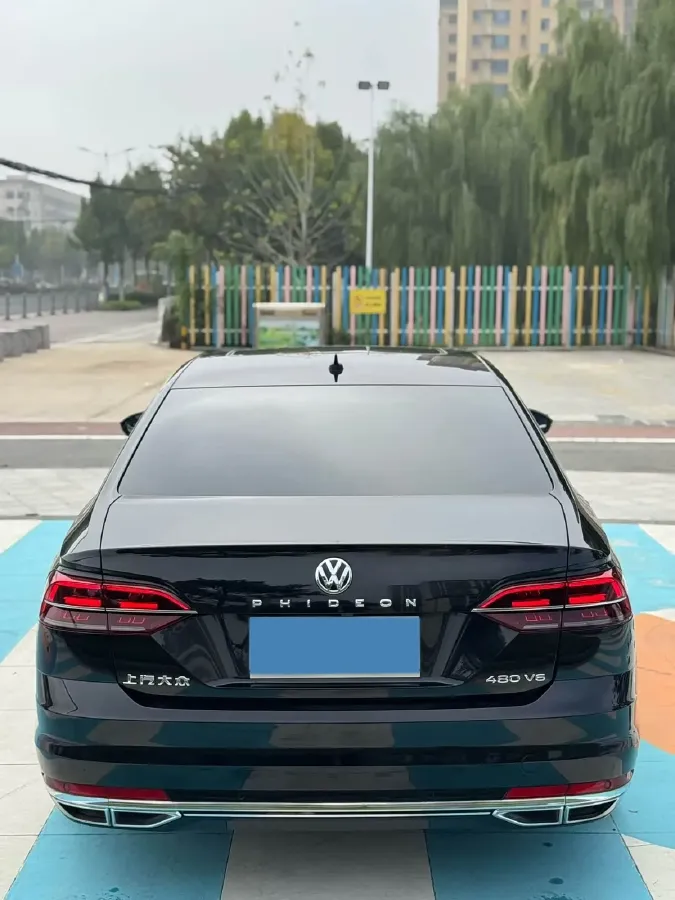2019 Volkswagen Phideon 3.0T 299HP V6 7DCT,autocango,china used car exporter,china ev exporter,chinese used car exporter,chinese used ev exporter