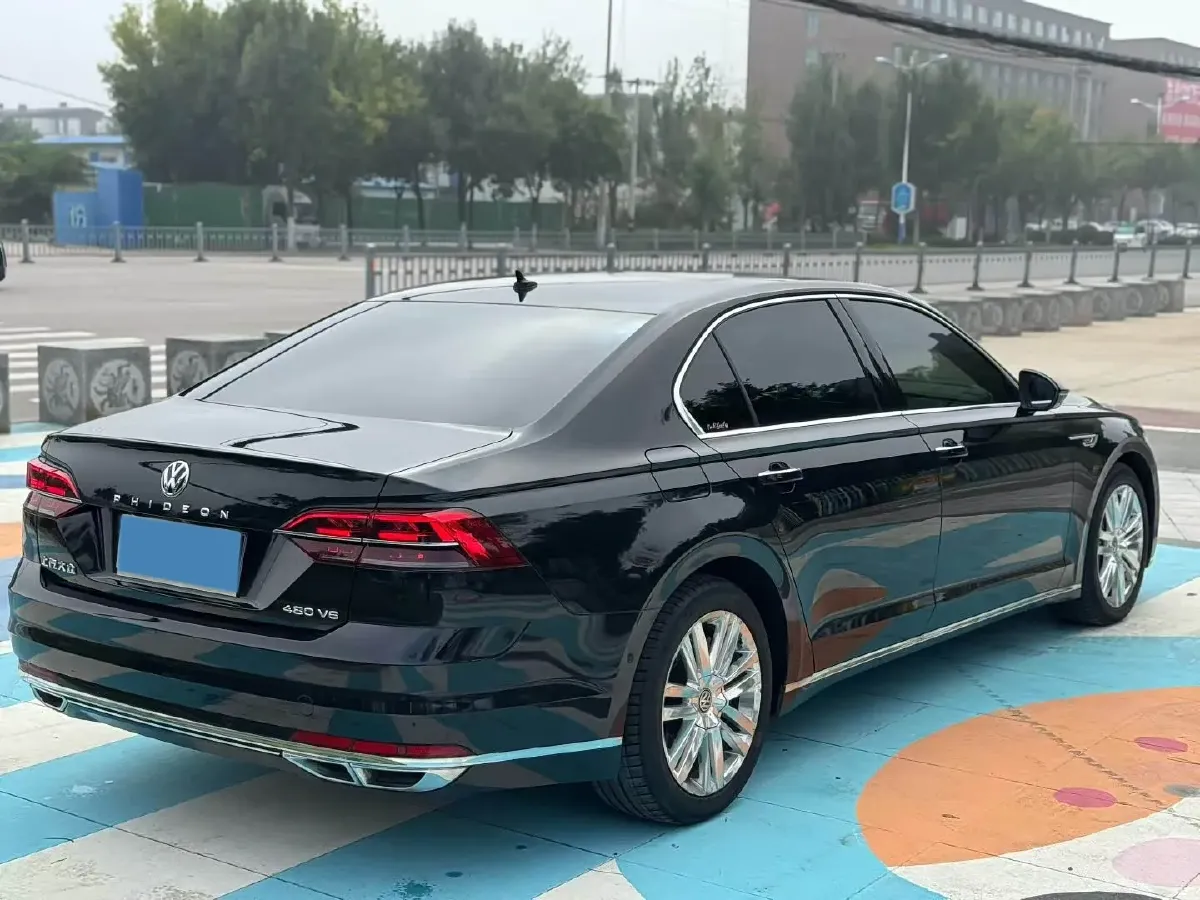 2019 Volkswagen Phideon 3.0T 299HP V6 7DCT,autocango,china used car exporter,china ev exporter,chinese used car exporter,chinese used ev exporter