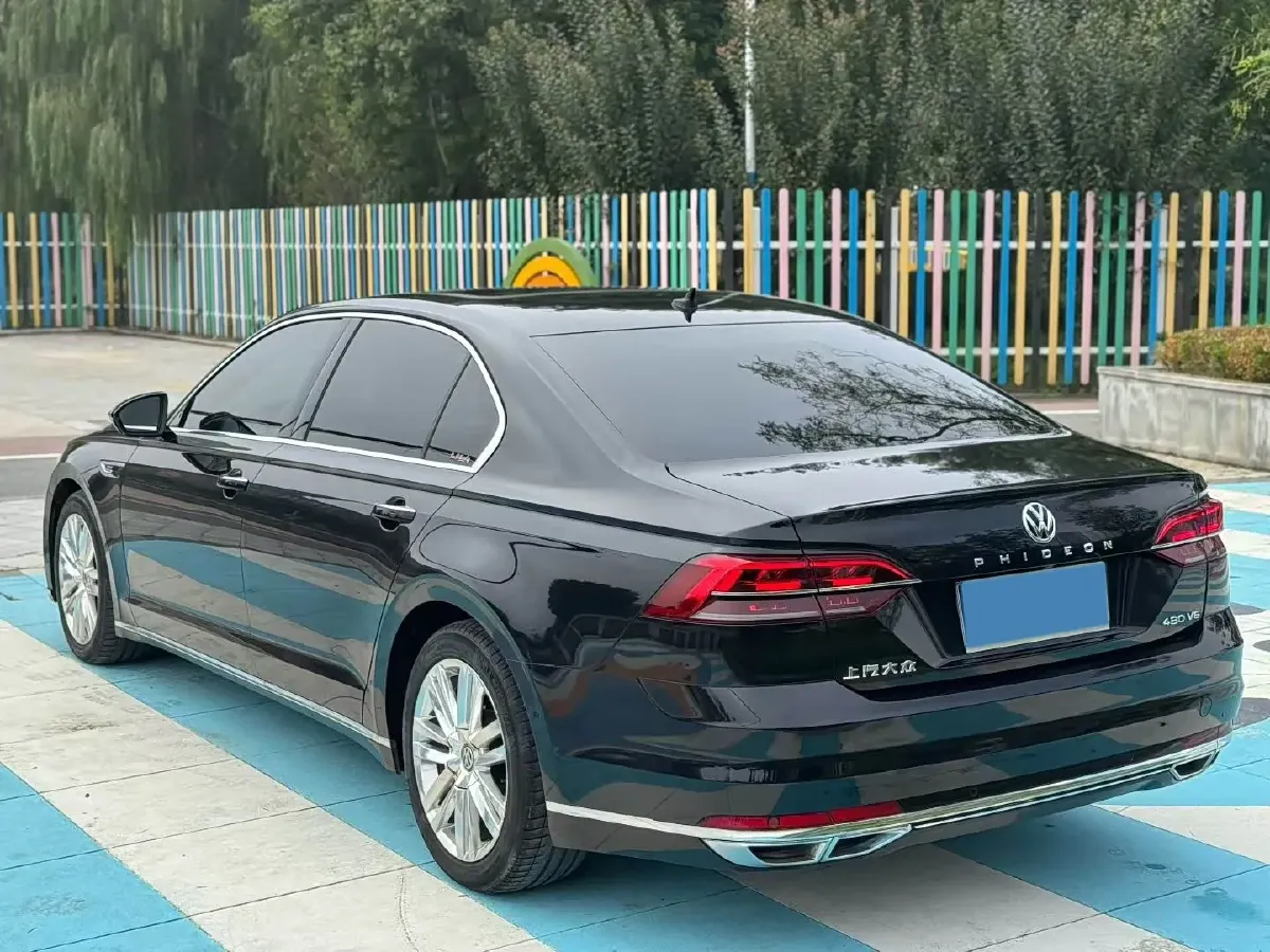 2019 Volkswagen Phideon 3.0T 299HP V6 7DCT,autocango,china used car exporter,china ev exporter,chinese used car exporter,chinese used ev exporter