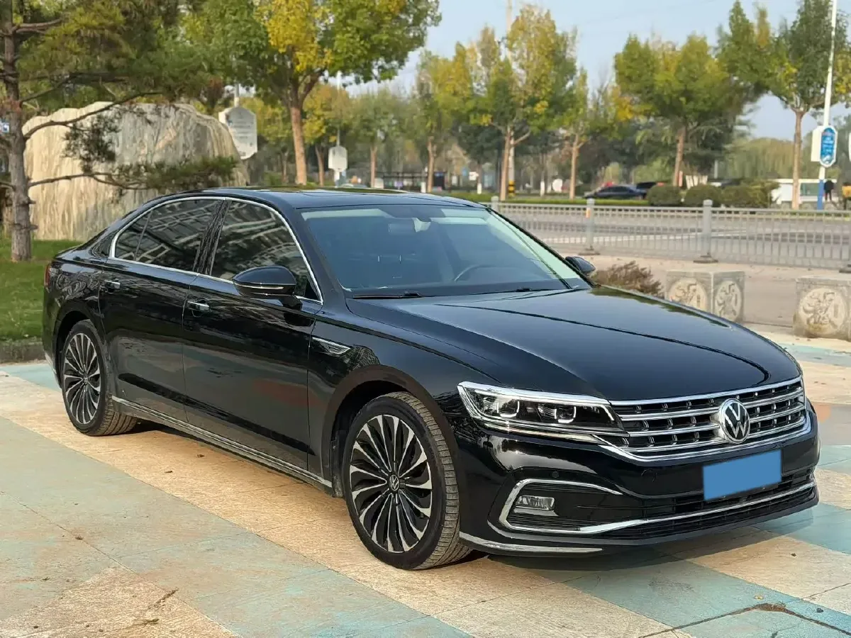 2021 Volkswagen Phideon 2.0T 224HP L4 7DCT,autocango,china used car exporter,china ev exporter,chinese used car exporter,chinese used ev exporter