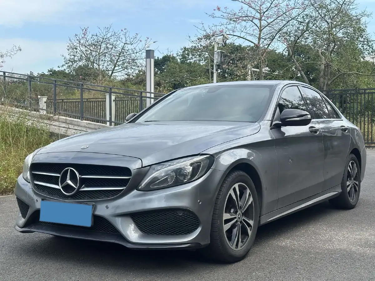 2017 Mercedes-Benz C Class 2.0T 184HP L4 9AT