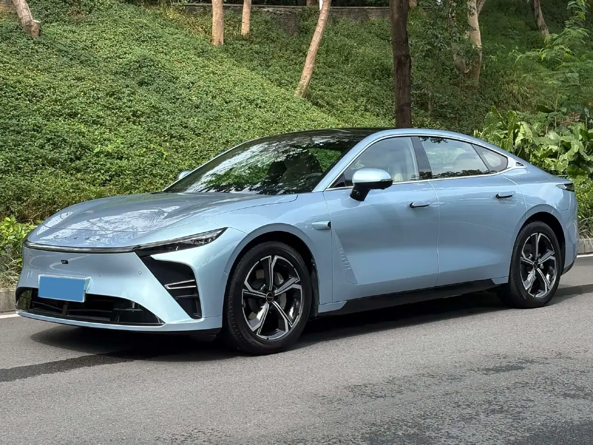 2024 Exceed Sterra ES BEV 79.9KWH