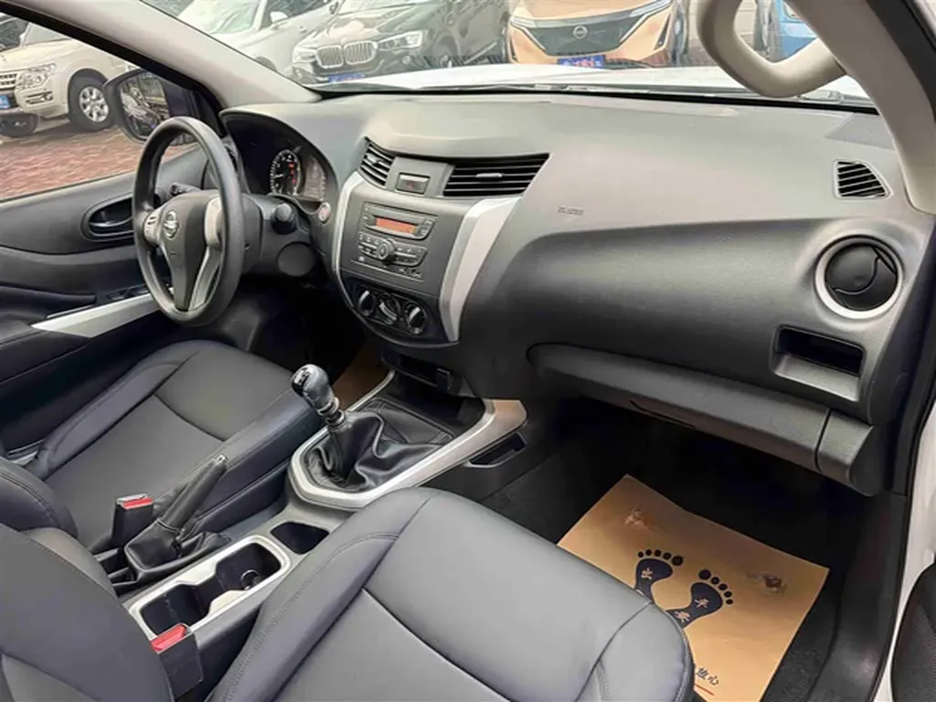 2019 Nissan Navara 2.5L 193HP L4 6MT,autocango,china used car exporter,china ev exporter,chinese used car exporter,chinese used ev exporter