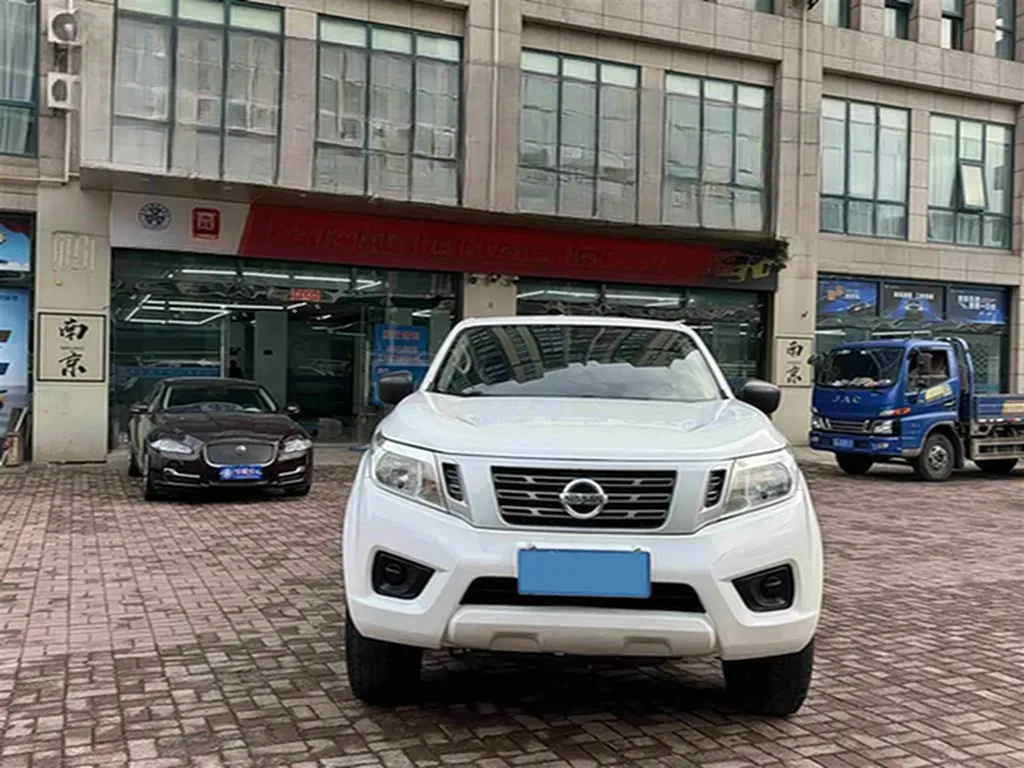 2019 Nissan Navara 2.5L 193HP L4 6MT,autocango,china used car exporter,china ev exporter,chinese used car exporter,chinese used ev exporter