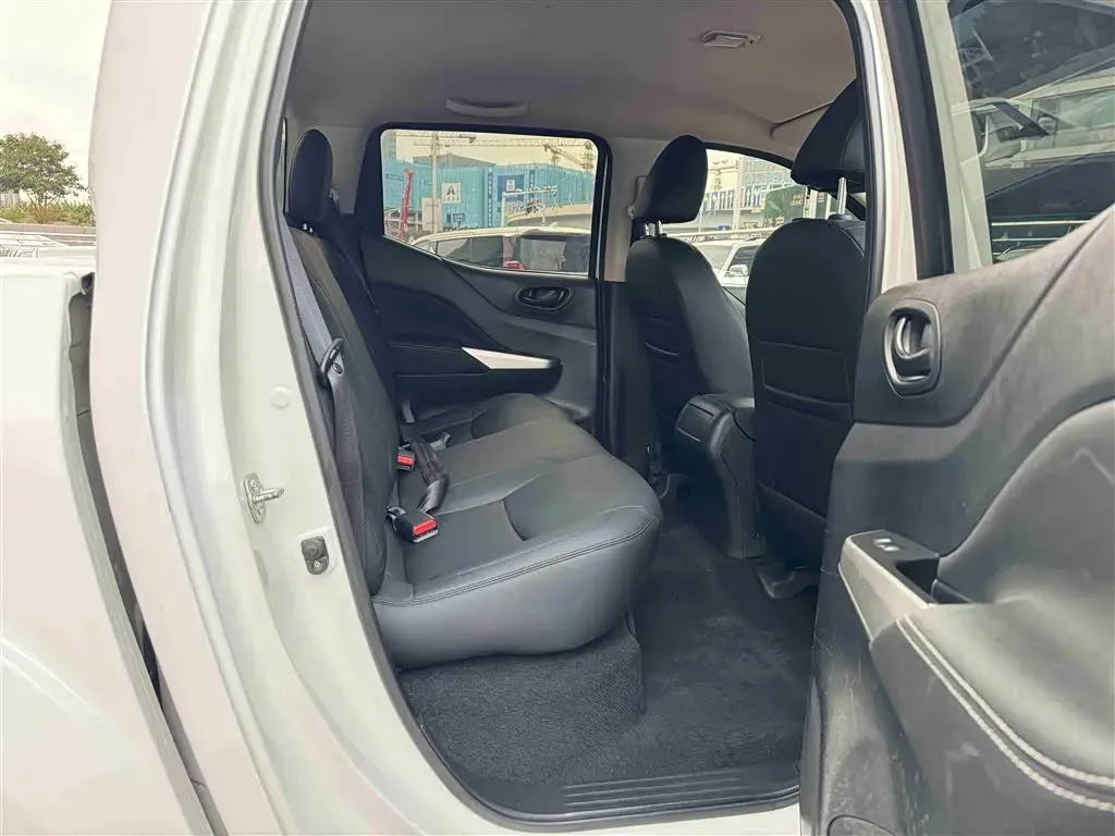 2019 Nissan Navara 2.5L 193HP L4 6MT,autocango,china used car exporter,china ev exporter,chinese used car exporter,chinese used ev exporter