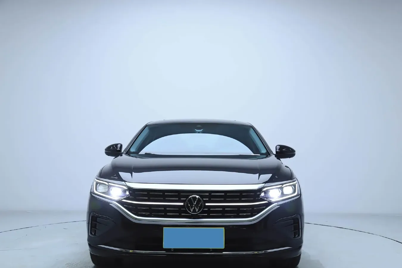 2023 Volkswagen Passat 2.0T 186HP L4 7DCT,autocango,china used car exporter,china ev exporter,chinese used car exporter,chinese used ev exporter