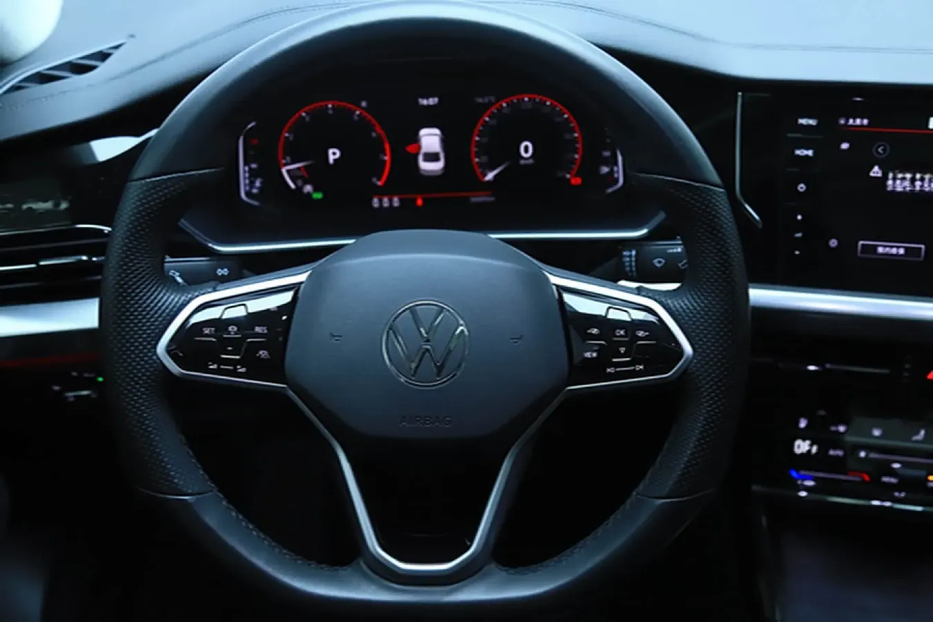 2023 Volkswagen Passat 2.0T 186HP L4 7DCT,autocango,china used car exporter,china ev exporter,chinese used car exporter,chinese used ev exporter