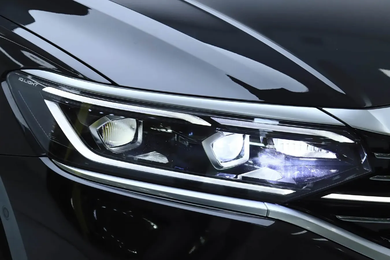 2023 Volkswagen Passat 2.0T 186HP L4 7DCT,autocango,china used car exporter,china ev exporter,chinese used car exporter,chinese used ev exporter